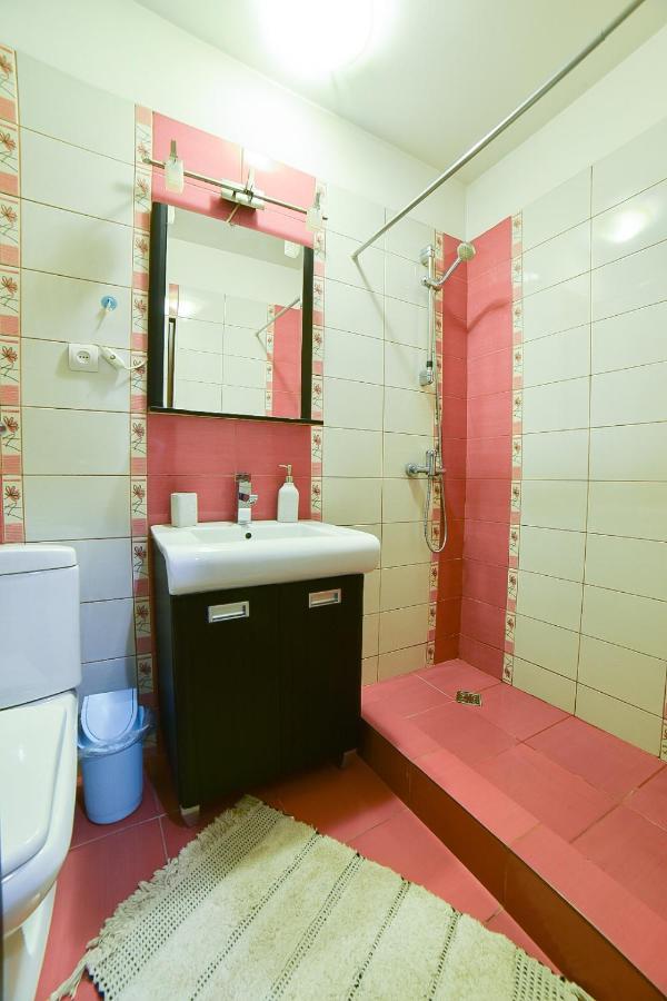 Unirea Cozy Studio Apartment บูคาเรสต์ ภายนอก รูปภาพ